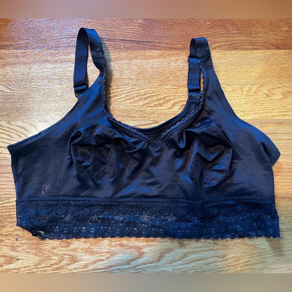 Size 34 ruby ribbon black lace bra